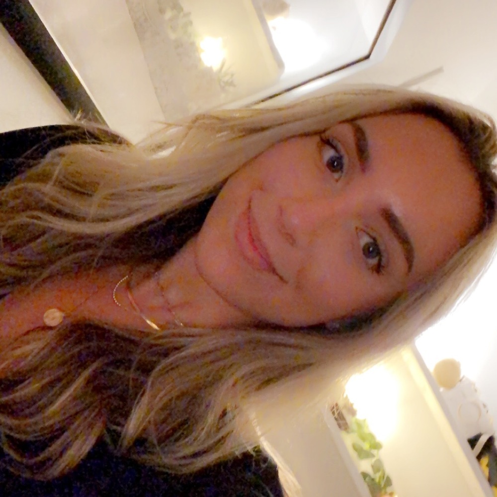 Meet your Posher, Gabriella